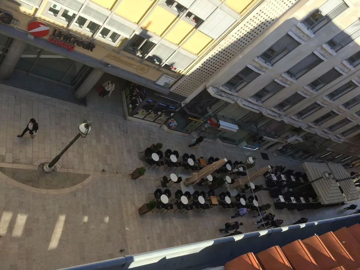 Charming Rijeka City Center Apartment Renee 0*,