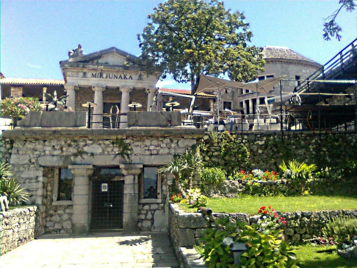 Charming Rijeka City Center Apartment Renee